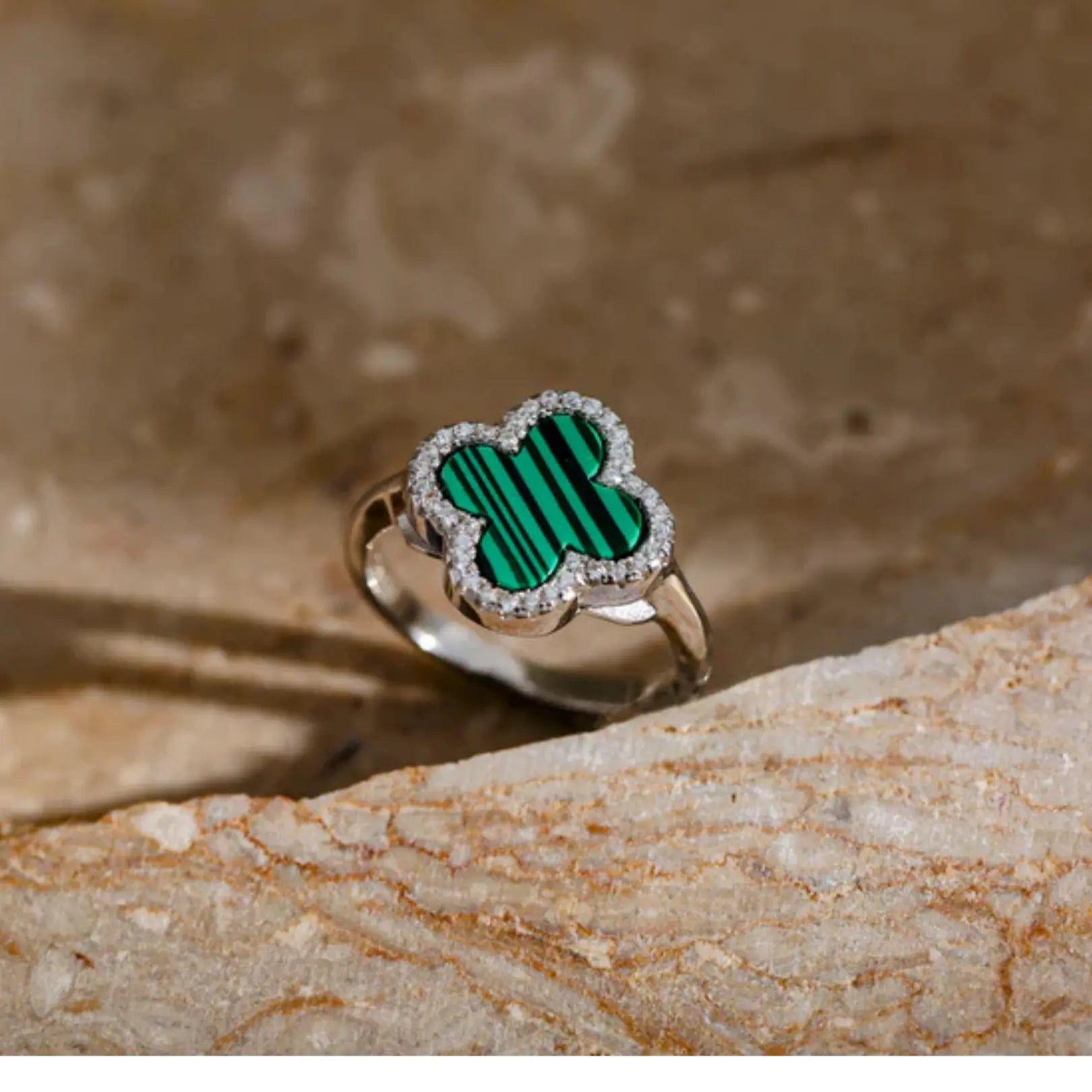 Clover malachite ring