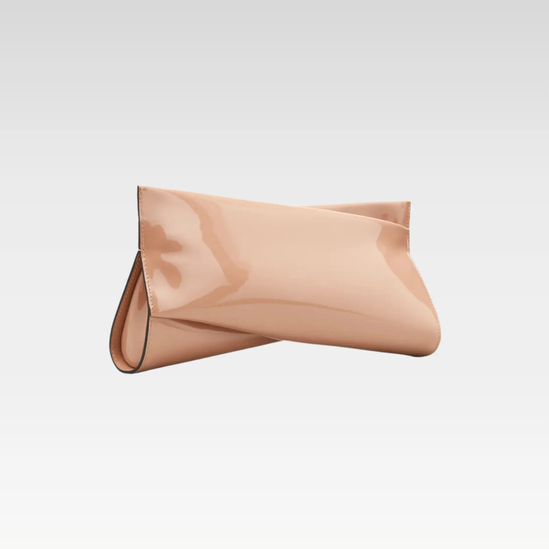 Loubitwist Clutch in Patent Leather