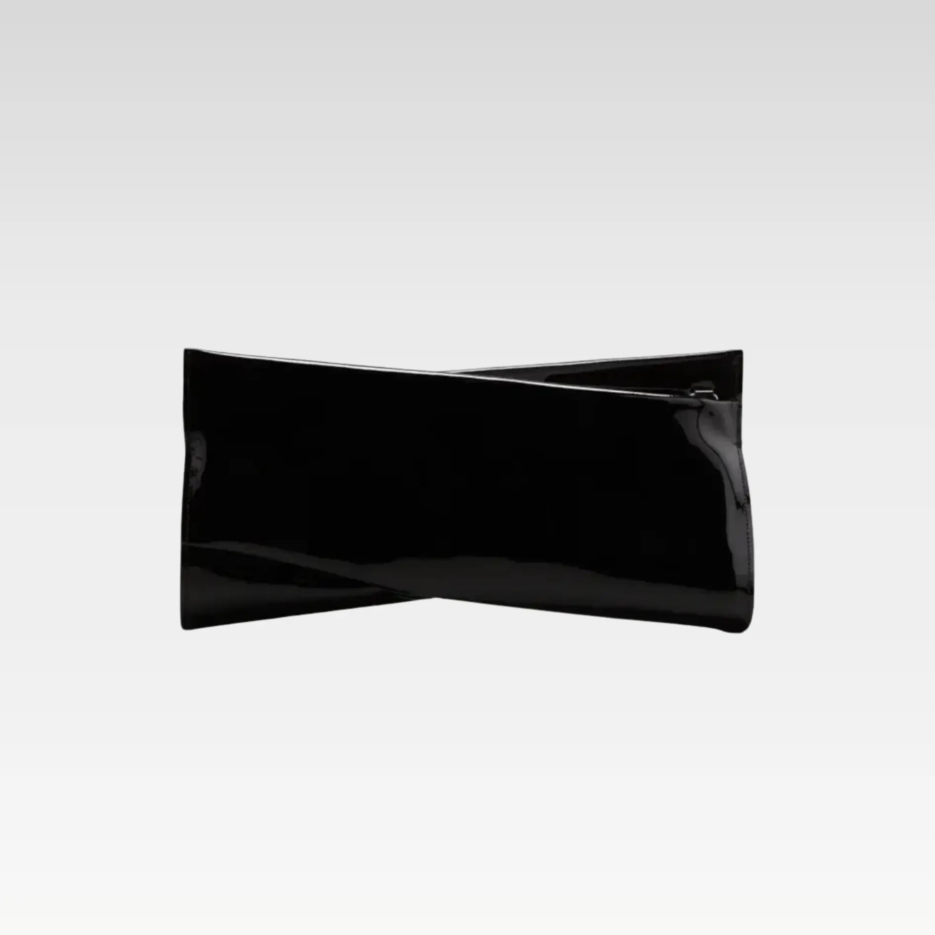 Loubitwist Clutch in Patent Leather